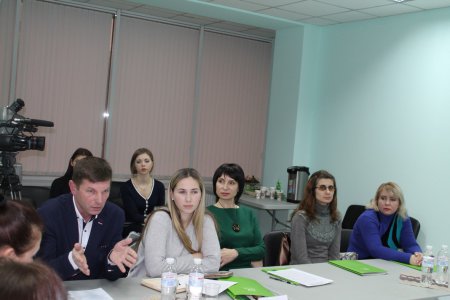 ОЦ "Развитие" и Ассоциация "Парадигма" провели круглый стол «Перспективы равных возможностей детей в Приднестровье. Образование»